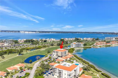$215,000 | 6104 Palma Del Mar Boulevard South, Unit 305, St. Petersburg, FL 33715