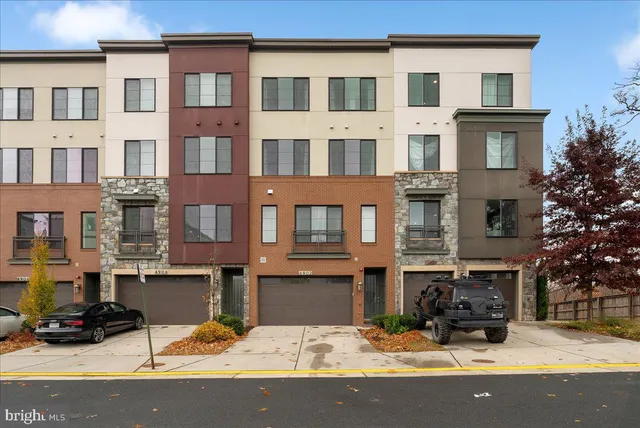 a view of building with street