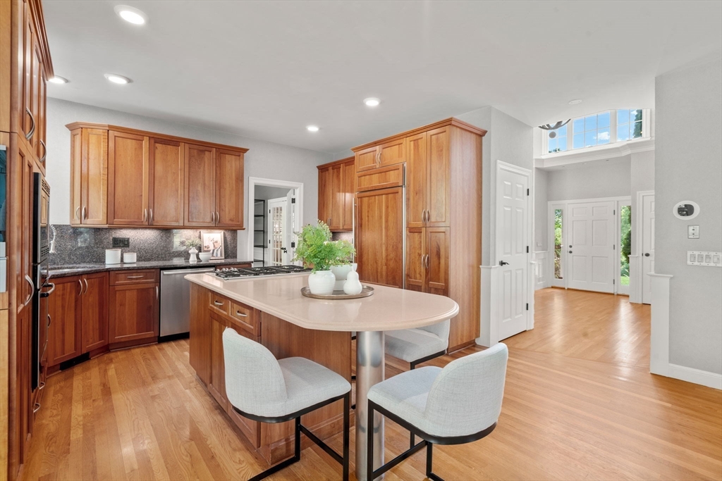 28 York Road Wayland, MA 01778 - Photo 14 of 41