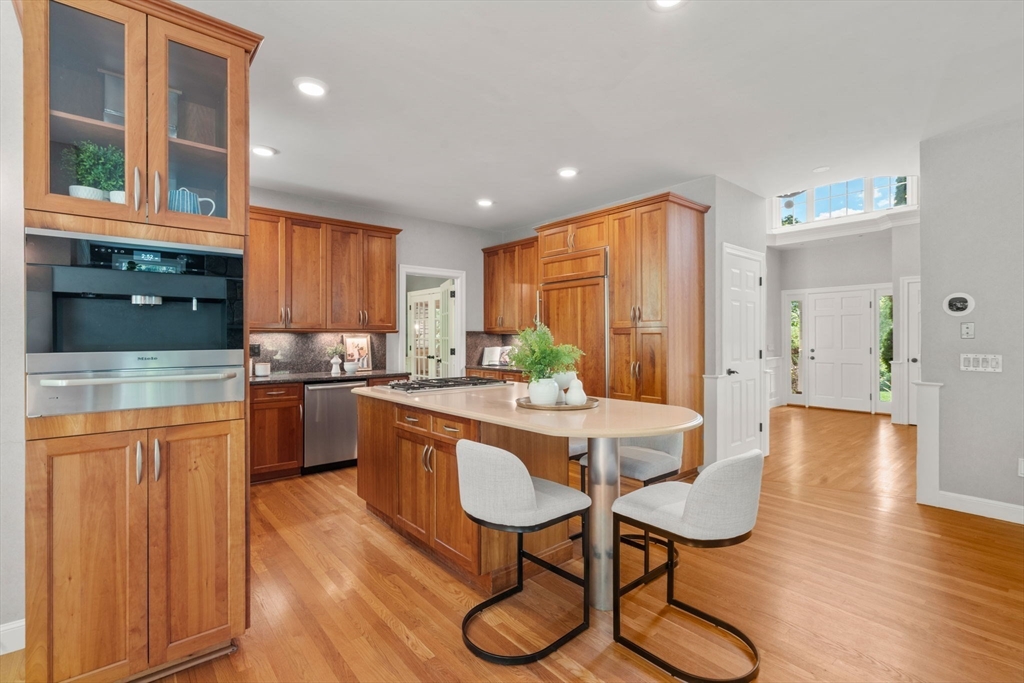 28 York Road Wayland, MA 01778 - Photo 15 of 41