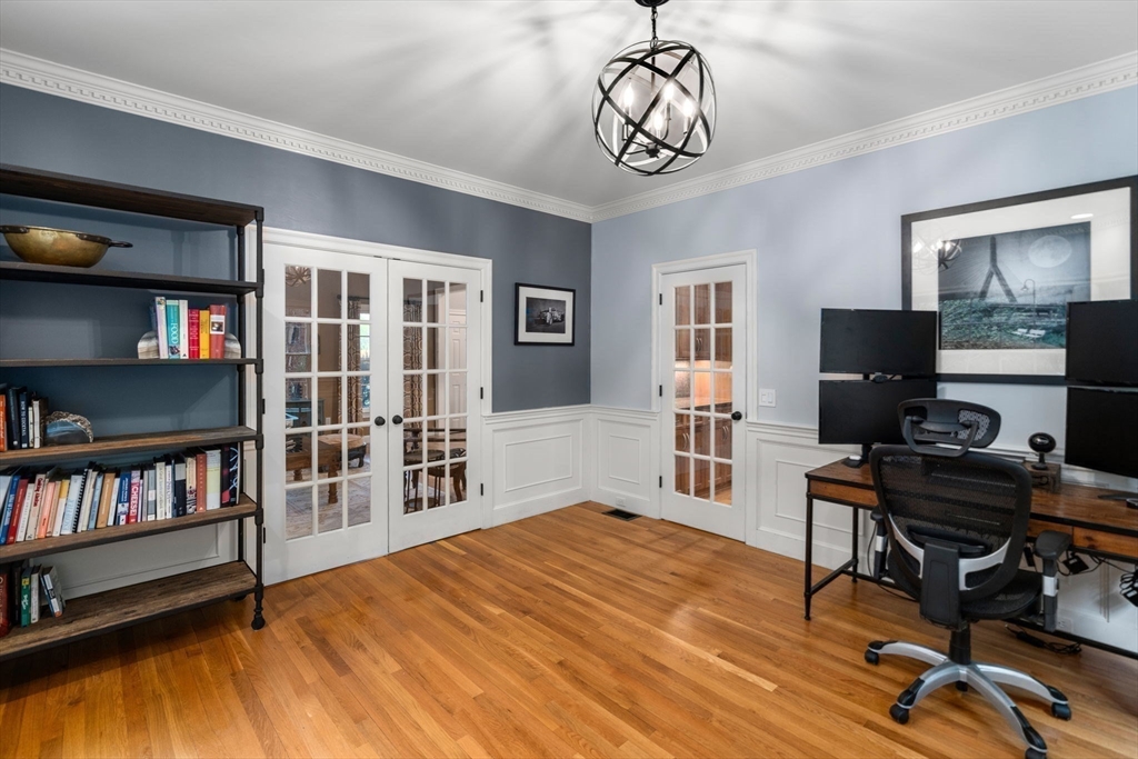 28 York Road Wayland, MA 01778 - Photo 17 of 41
