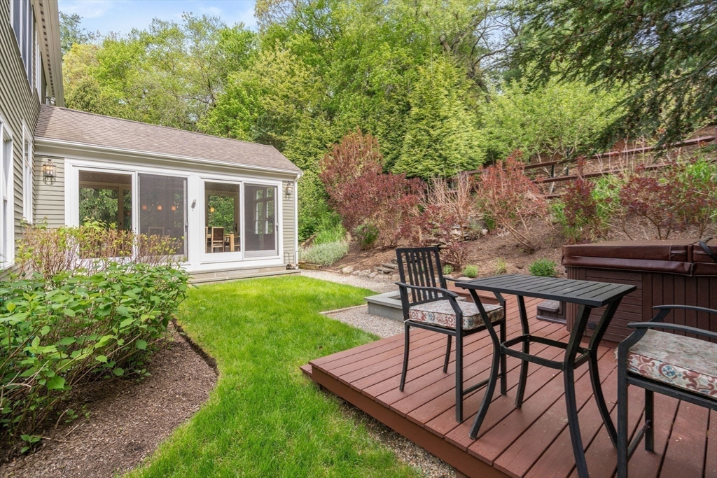 28 York Road Wayland, MA 01778 - Photo 39 of 41
