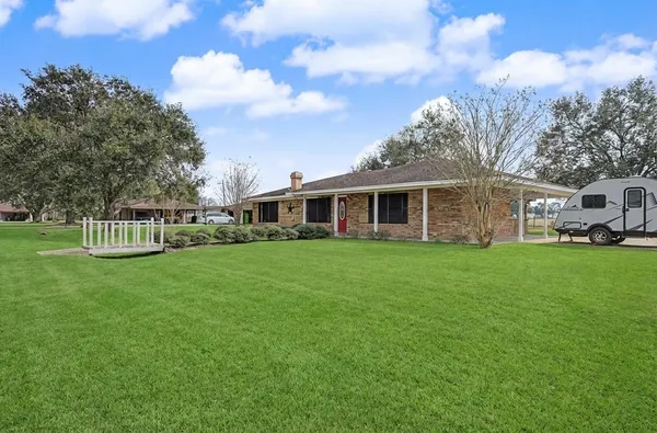 $298,000 | 221 North Lake Drive, Winnie, TX 77665
