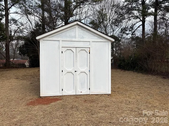 $269,900 | 605 East Hartford Avenue, Bessemer City, NC 28016