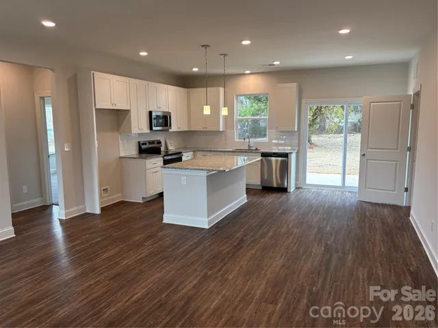 $269,900 | 605 East Hartford Avenue, Bessemer City, NC 28016