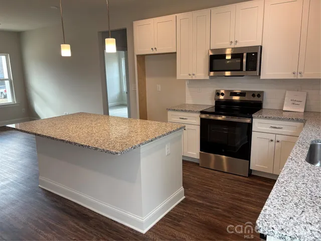 $269,900 | 605 East Hartford Avenue, Bessemer City, NC 28016