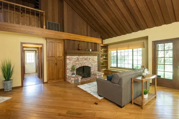 $985,000 | 925 Scenic Court, Modesto, CA 95355