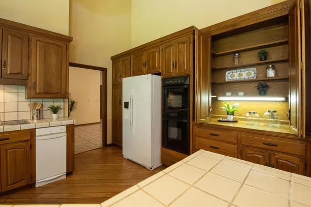 $985,000 | 925 Scenic Court, Modesto, CA 95355