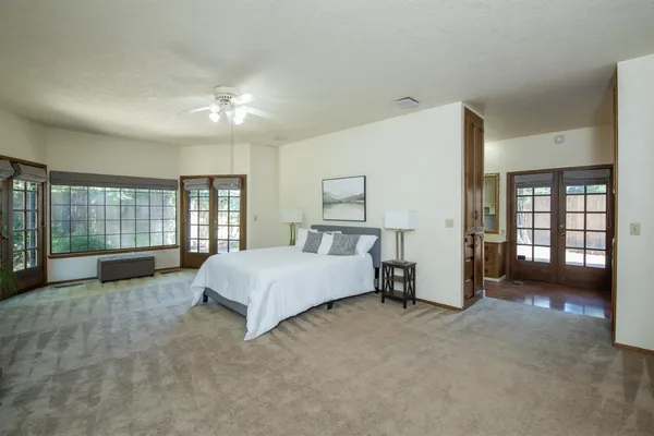 $985,000 | 925 Scenic Court, Modesto, CA 95355