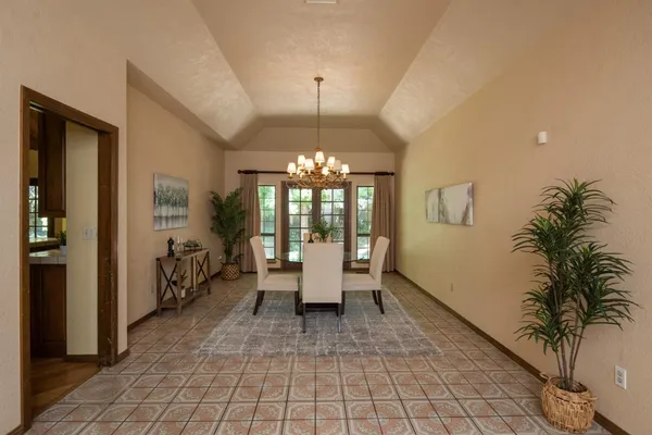 $985,000 | 925 Scenic Court, Modesto, CA 95355