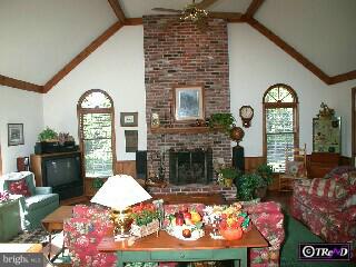 5713 North Deer Run Road Buckingham, PA 18902 - Photo 3 of 6 Gallery Image 3