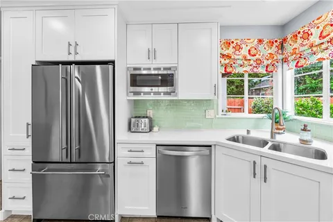 $1,199,000 | 3977 Rose, Long Beach, CA 90807