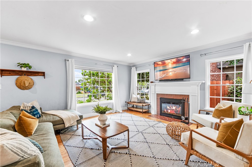 3977 Rose Long Beach, CA 90807 - Photo 5 of 57