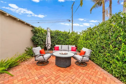 $1,199,000 | 3977 Rose, Long Beach, CA 90807