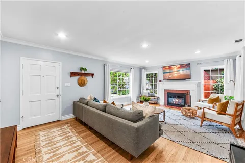 $1,199,000 | 3977 Rose, Long Beach, CA 90807