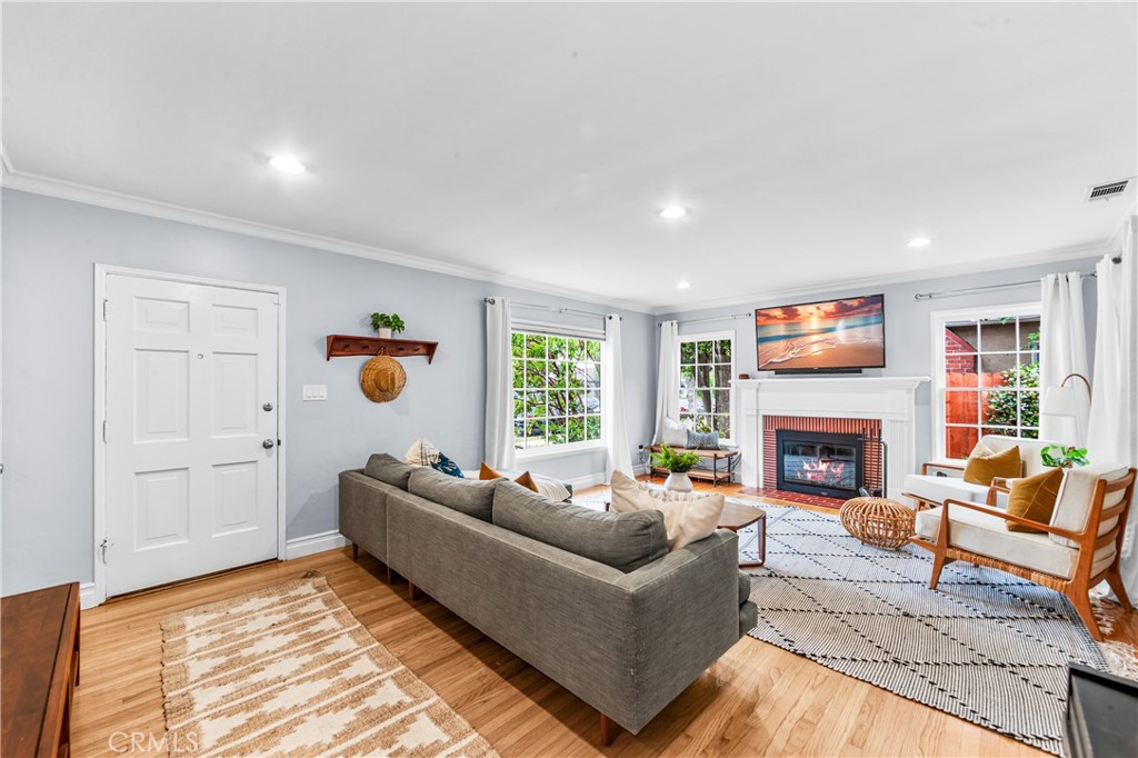 3977 Rose Long Beach, CA 90807 - Photo 8 of 57