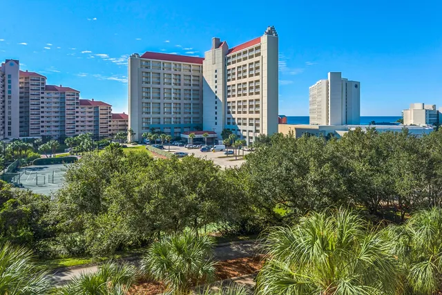 a view of a yard with a small space