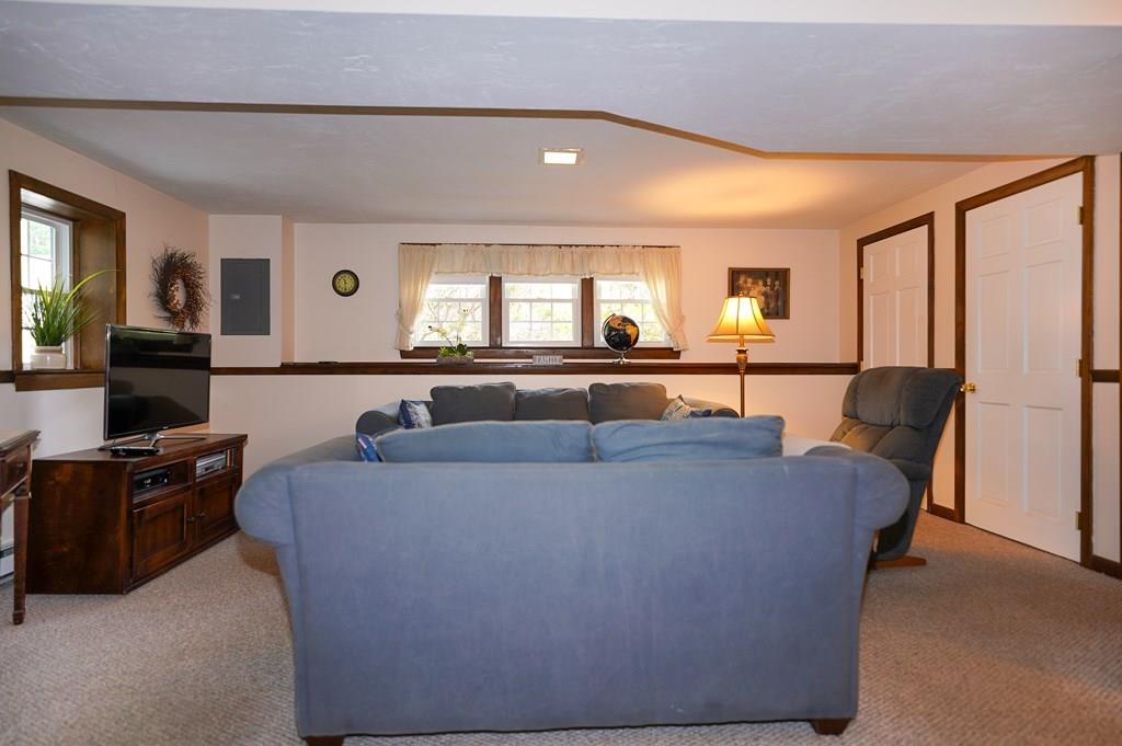 8 Joyce Road Wayland, MA 01778 - Photo 20 of 30 Gallery Image 20