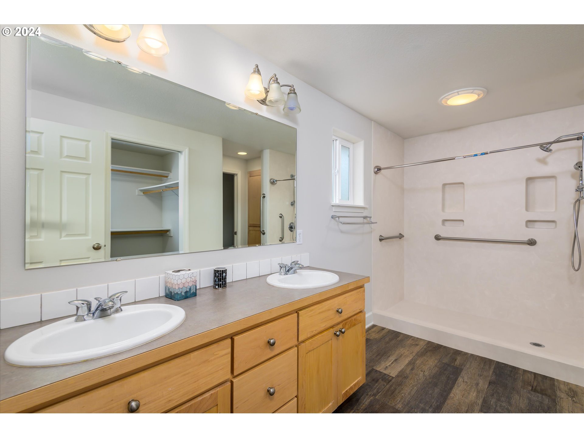 654 62nd Street Springfield, OR 97478 - Photo 22 of 41 a bathroom with a granite countertop sink mirror and double