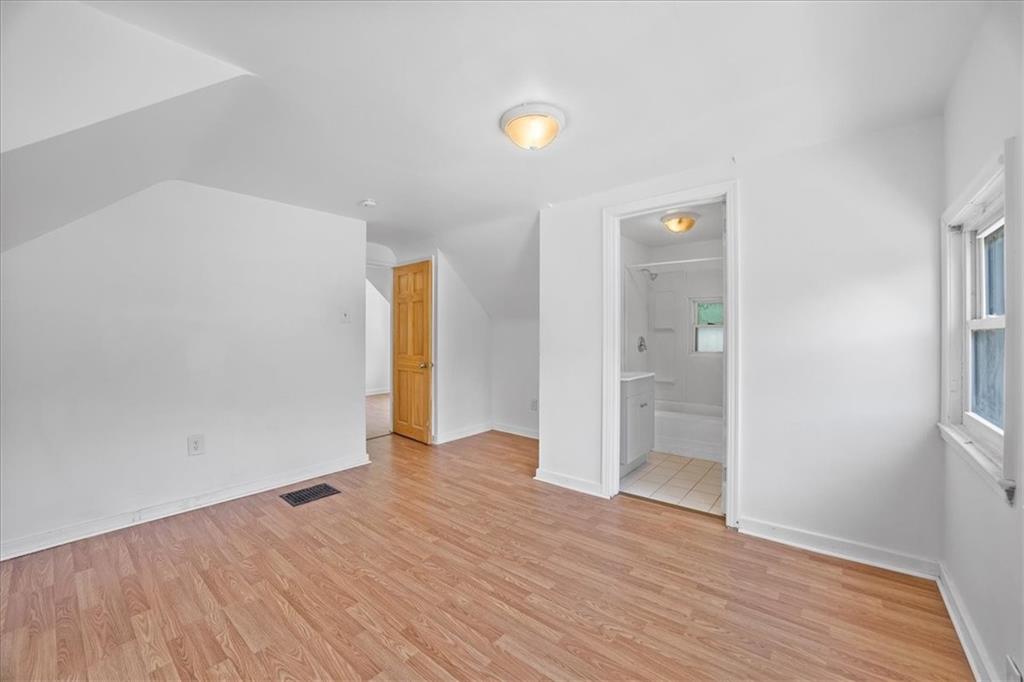 514 Hulton Road Verona, PA 15147 - Photo 16 of 25 Gallery Image 16