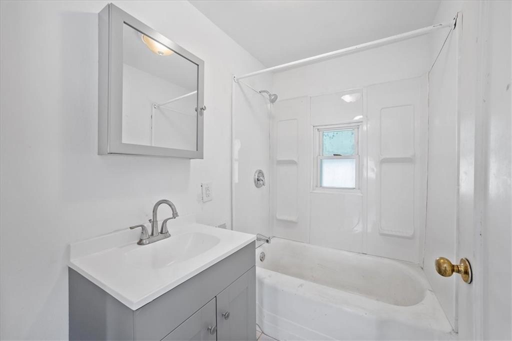 514 Hulton Road Verona, PA 15147 - Photo 17 of 25 Gallery Image 17