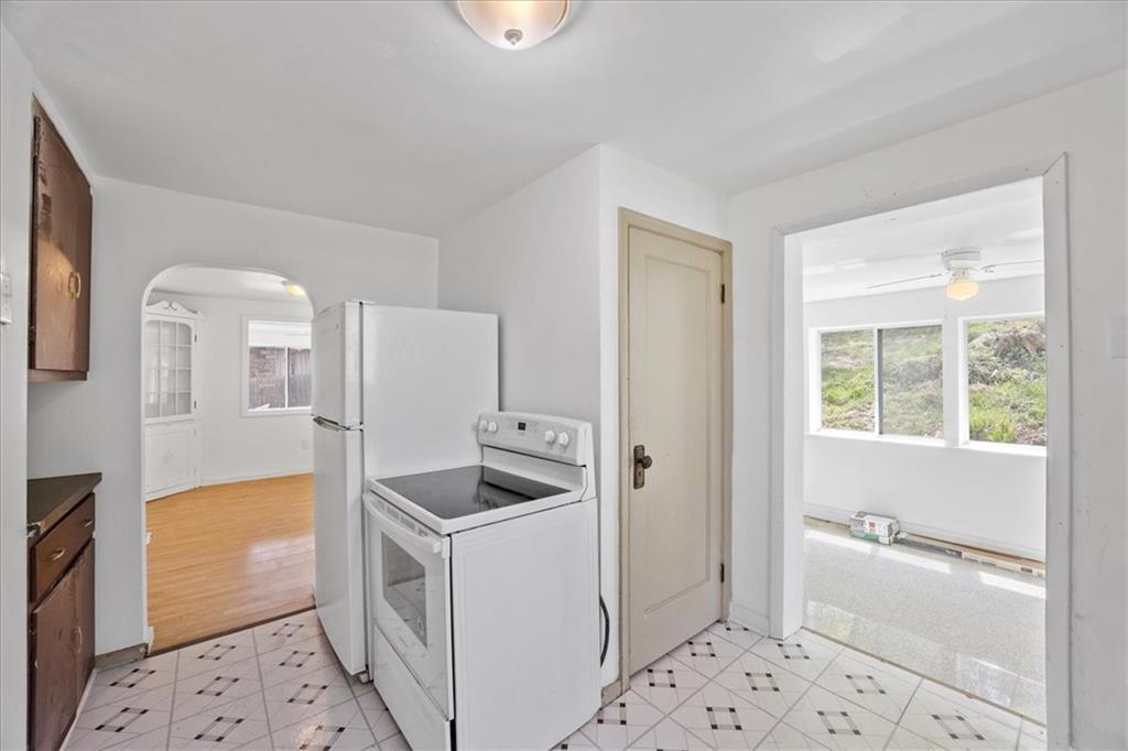 514 Hulton Road Verona, PA 15147 - Photo 9 of 25 Gallery Image 9