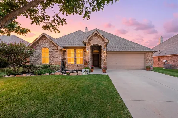 $399,900 | 116 Camouflage Circle, Willow Park, TX 76008