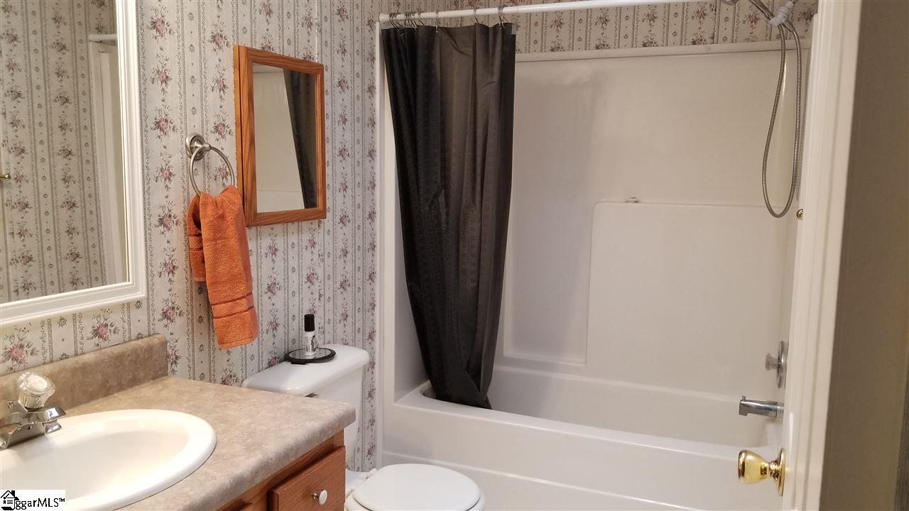 251 East Preston McDaniel Road Pickens, SC 29671 - Photo 24 of 36 Gallery Image 24