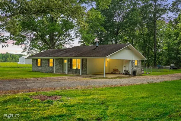 $224,900 | 186 Hughes Road, Coushatta, LA 71019