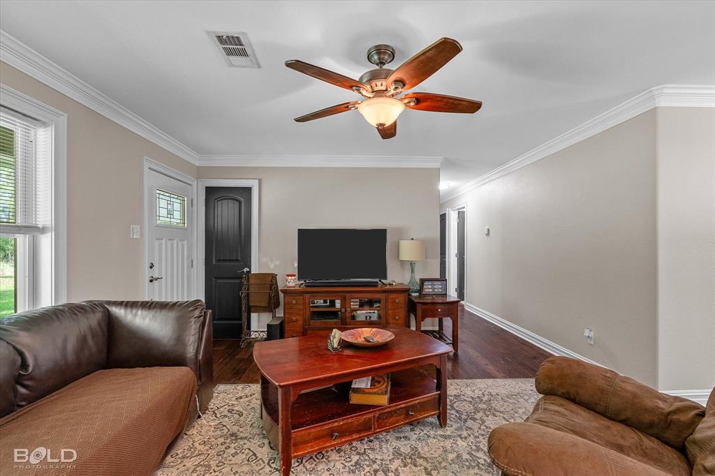 186 Hughes Road Coushatta, LA 71019 - Photo 7 of 35