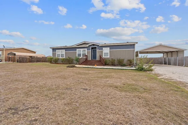 $325,000 | 371 Lippe Lane, Kyle, TX 78640