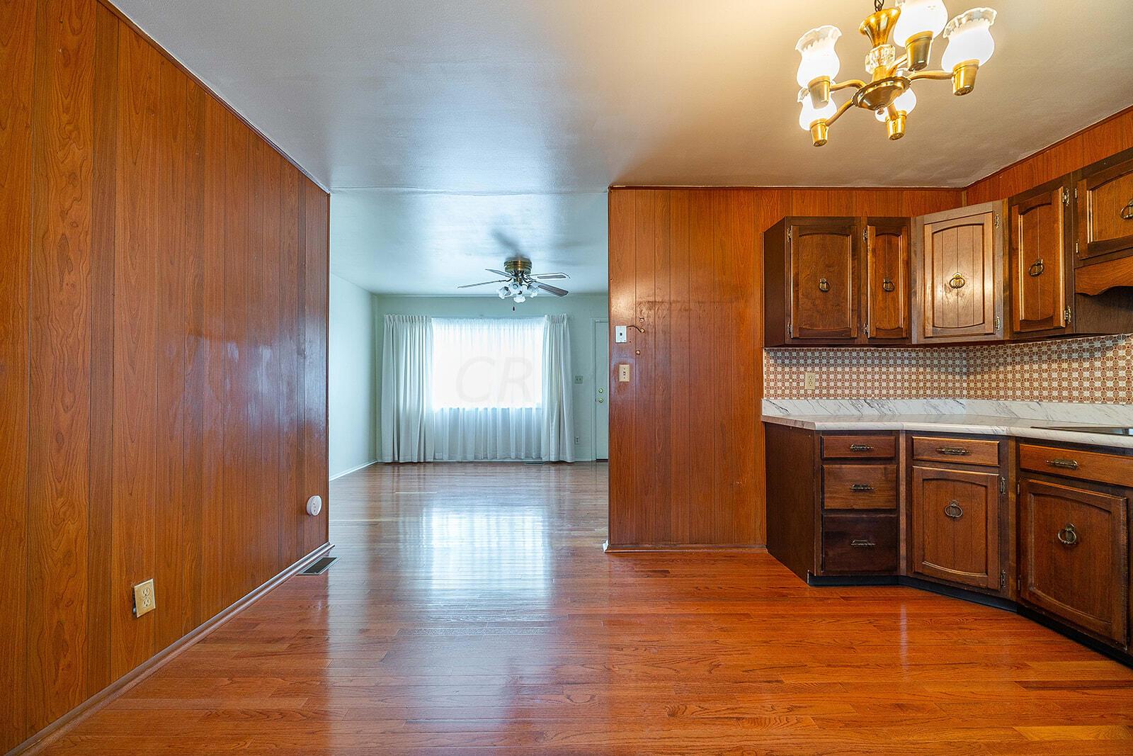 5289 Rampart Road Columbus, OH 43207 - Photo 15 of 46 Kitchen into Living room