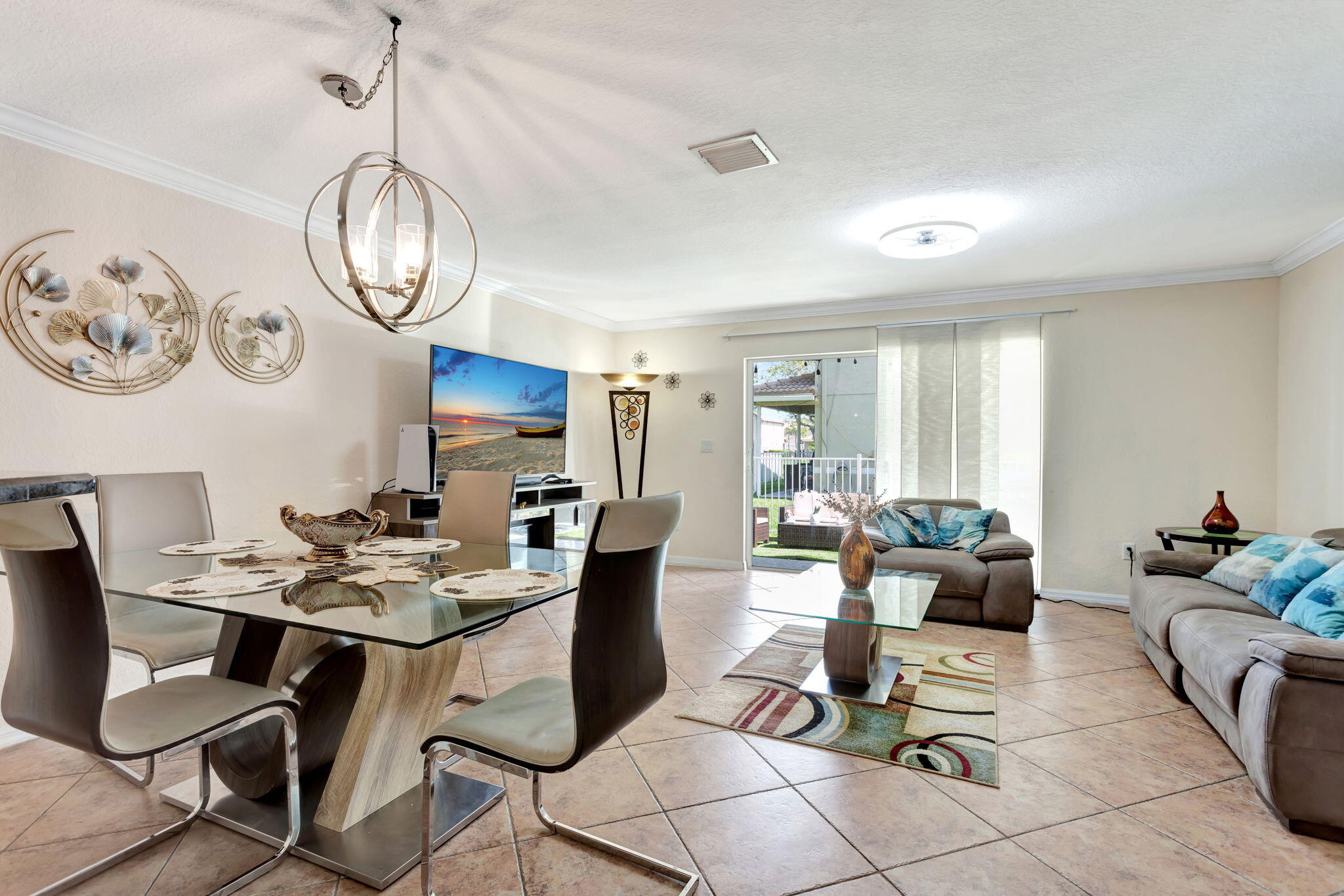 5904 Royal Way Fort Lauderdale, FL 33321 - Photo 13 of 36 13-web-or-mls-001L5662