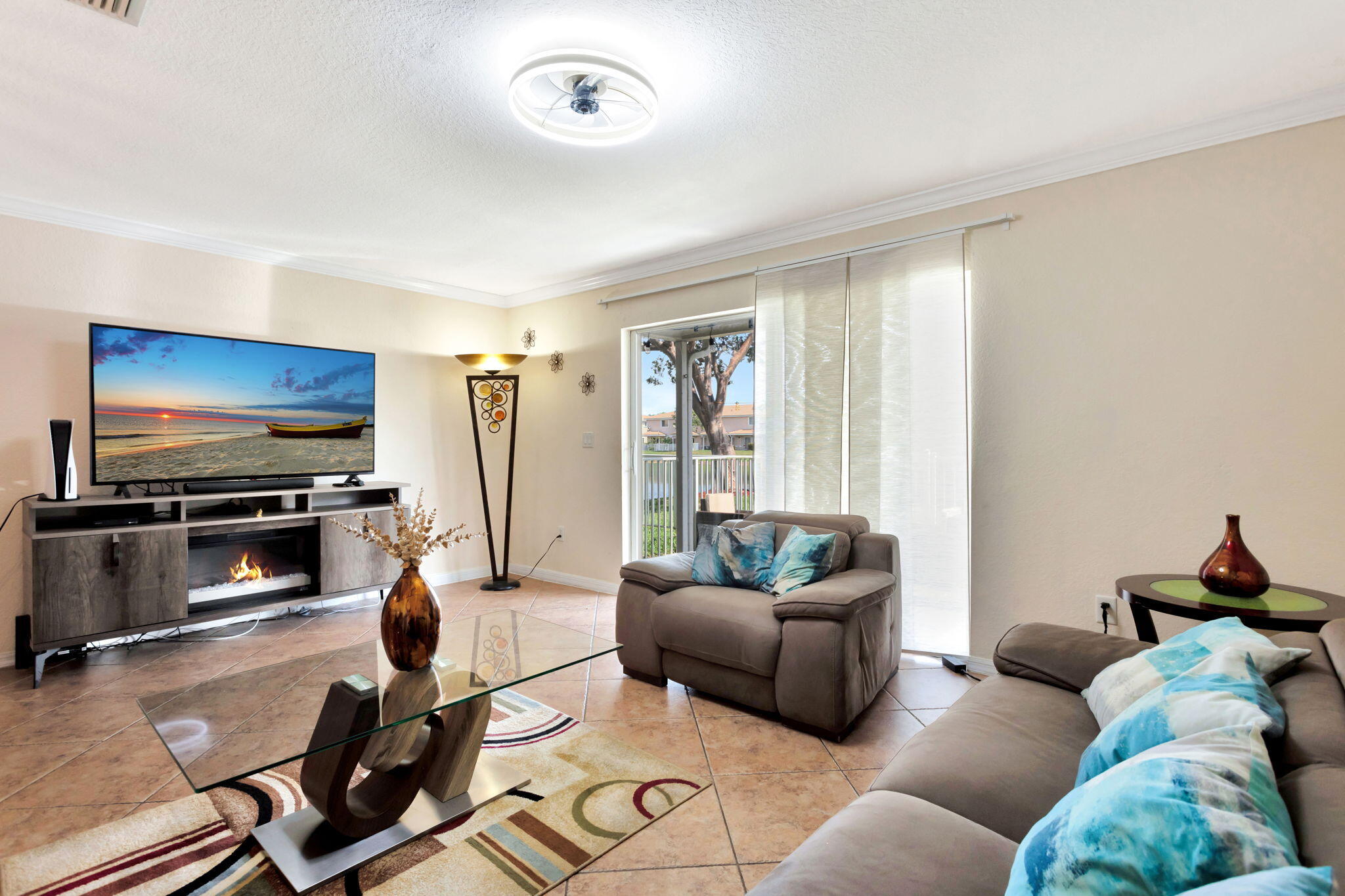 5904 Royal Way Fort Lauderdale, FL 33321 - Photo 15 of 36 15-web-or-mls-001L5672