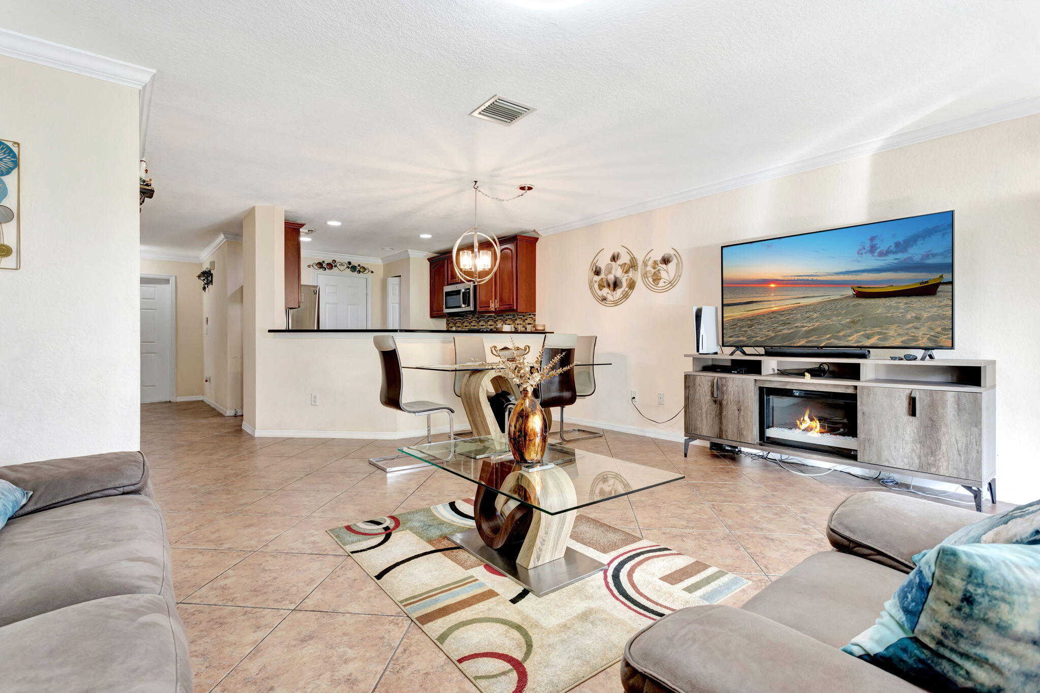 5904 Royal Way Fort Lauderdale, FL 33321 - Photo 16 of 36 16-web-or-mls-001L5677