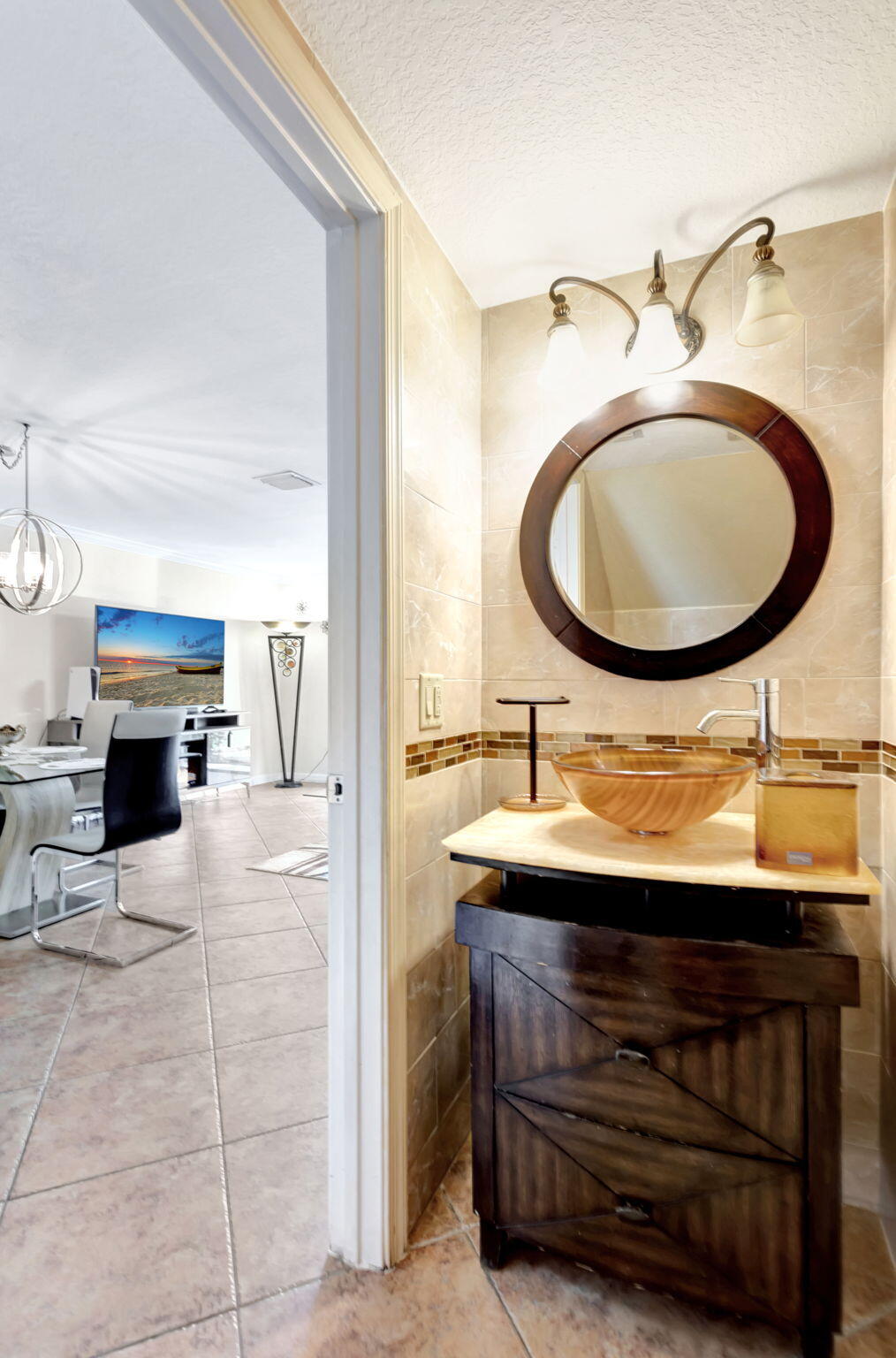 5904 Royal Way Fort Lauderdale, FL 33321 - Photo 19 of 36 19-web-or-mls-001L5692