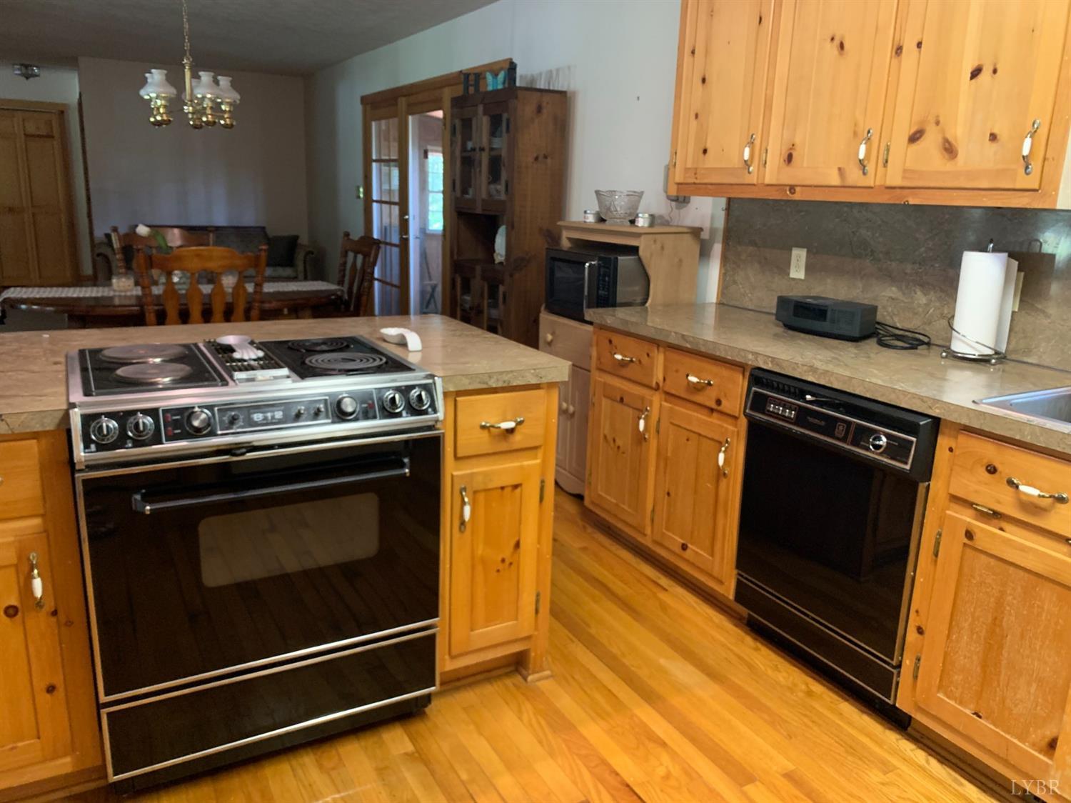 421 Coleman Road Dillwyn, VA 23936 - Photo 15 of 23 Gallery Image 15