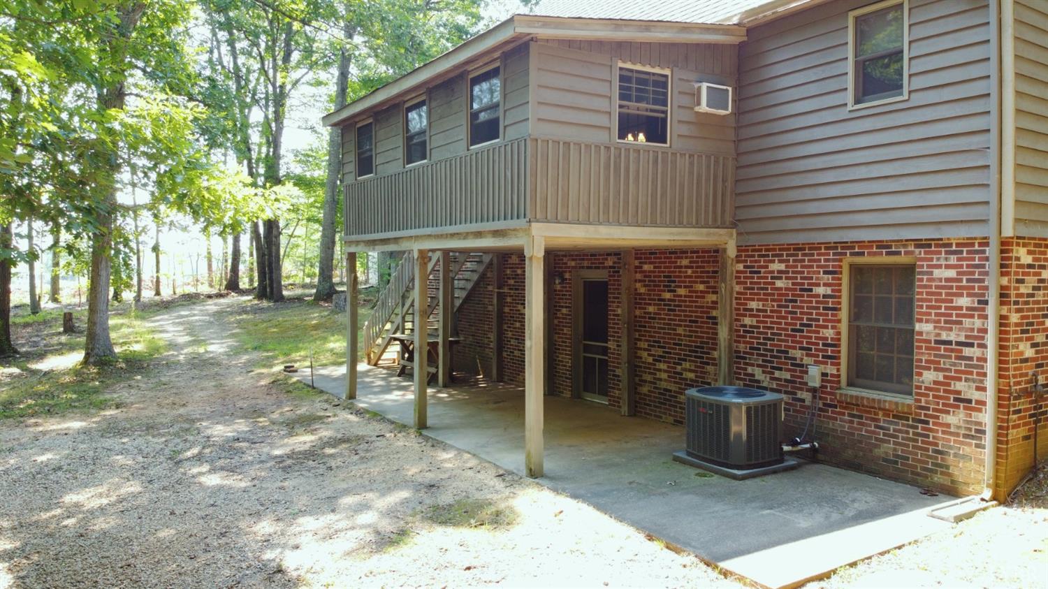 421 Coleman Road Dillwyn, VA 23936 - Photo 4 of 23 Gallery Image 4