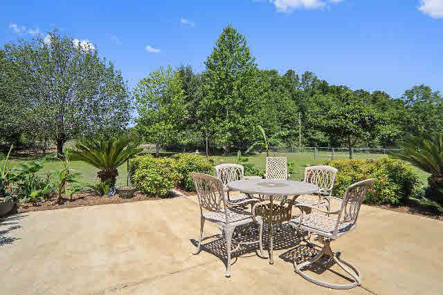 10237 Longview Drive West Foley, AL 36535 - Photo 24 of 28 Back Patio