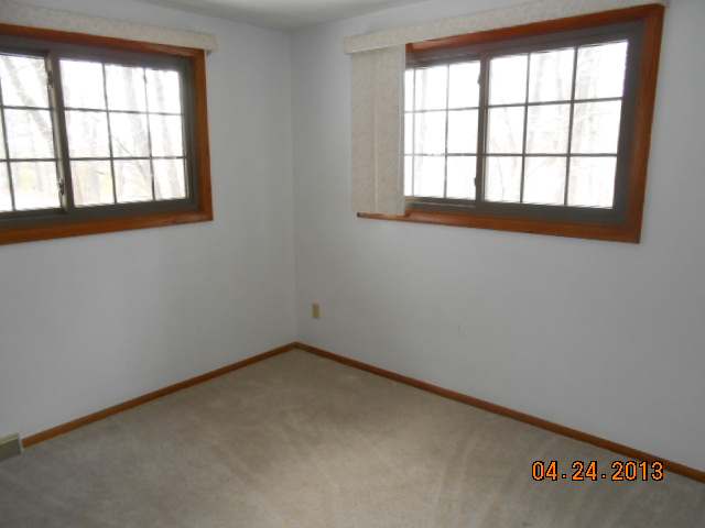 5243 Sandy Loop Rhinelander, WI 54501 - Photo 6 of 14 Gallery Image 6