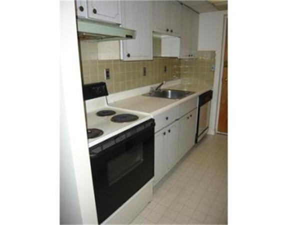 28 Faxon Street, Unit 4 Stoughton, MA 02072 - Photo 7 of 7