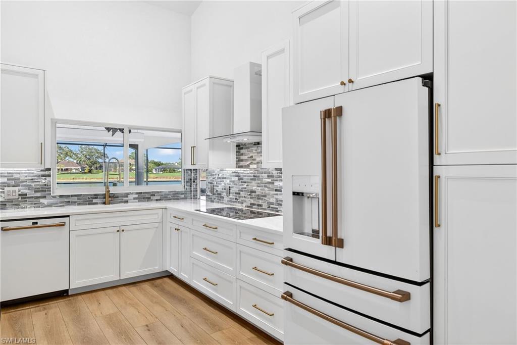 5825 Cloudstone Court Naples, FL 34119 - Photo 16 of 38