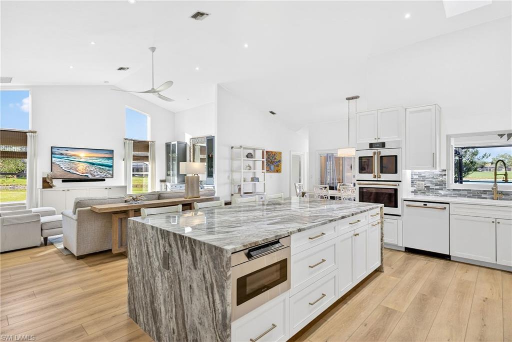 5825 Cloudstone Court Naples, FL 34119 - Photo 17 of 38