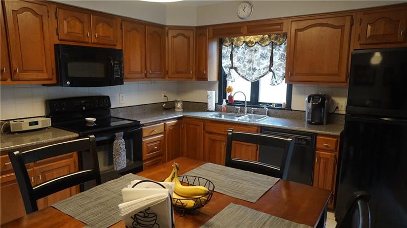 204 Beech Road Butler, PA 16001 - Photo 6 of 21 Gallery Image 6