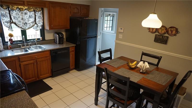 204 Beech Road Butler, PA 16001 - Photo 7 of 21 Gallery Image 7