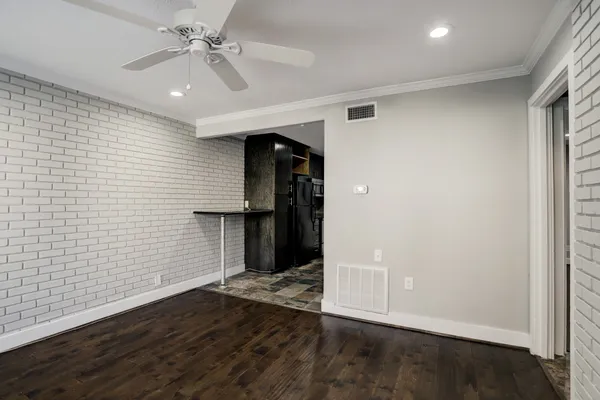 $1,250 | 1501 Hyde Park Boulevard, Unit 7, Houston, TX 77006