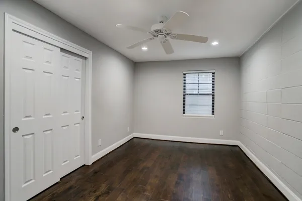 $1,250 | 1501 Hyde Park Boulevard, Unit 7, Houston, TX 77006
