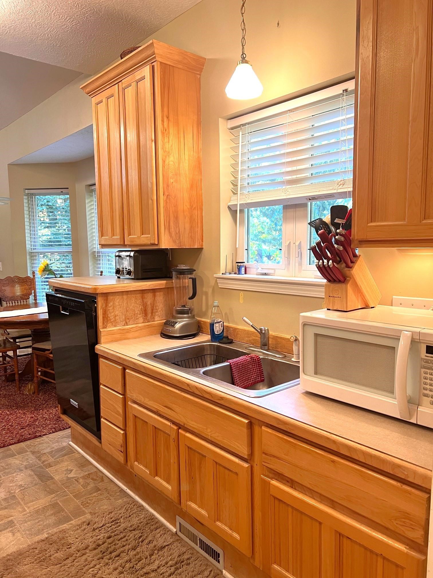 12130 Beardslee Road Perry, MI 48872 - Photo 14 of 36