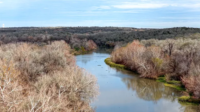 $2,100,000 | 256 Greasy Bend Road, Smithville, TX 78957