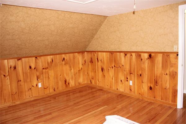 689 Walnut Plain Road Rochester, MA 02770 - Photo 12 of 22 a view of wooden floor